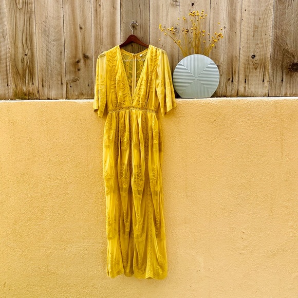 None Dresses & Skirts - Desert yellow boho dress.